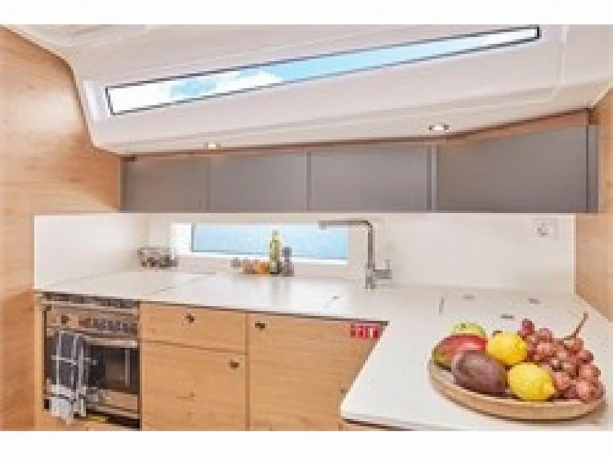 Elan Impression 43 - Elena  - Internal image