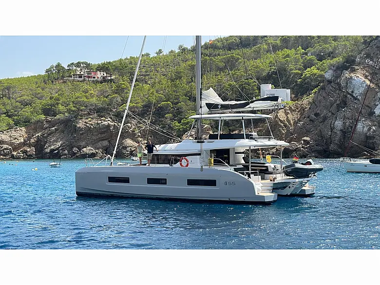 Lagoon 55 