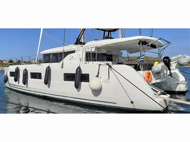 Lagoon 46 Owners Version