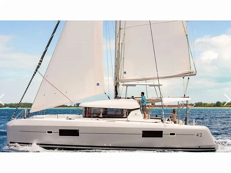 Lagoon 42